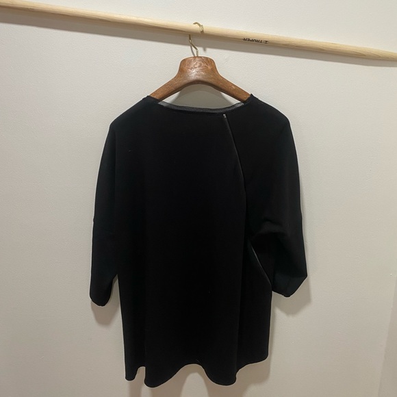 Ellie Tahiti - Picture 3 of 3